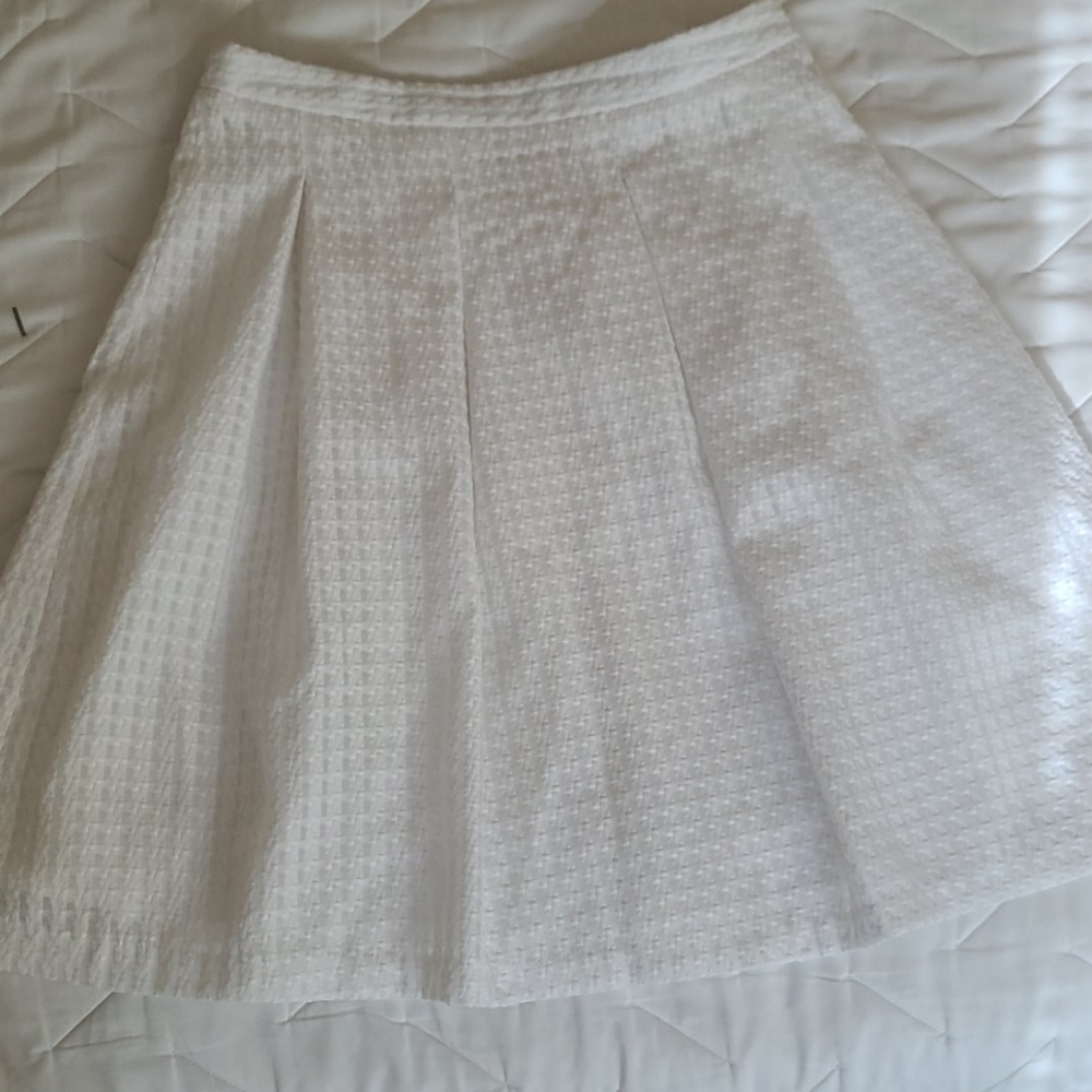 Gorgeous white a line skirt